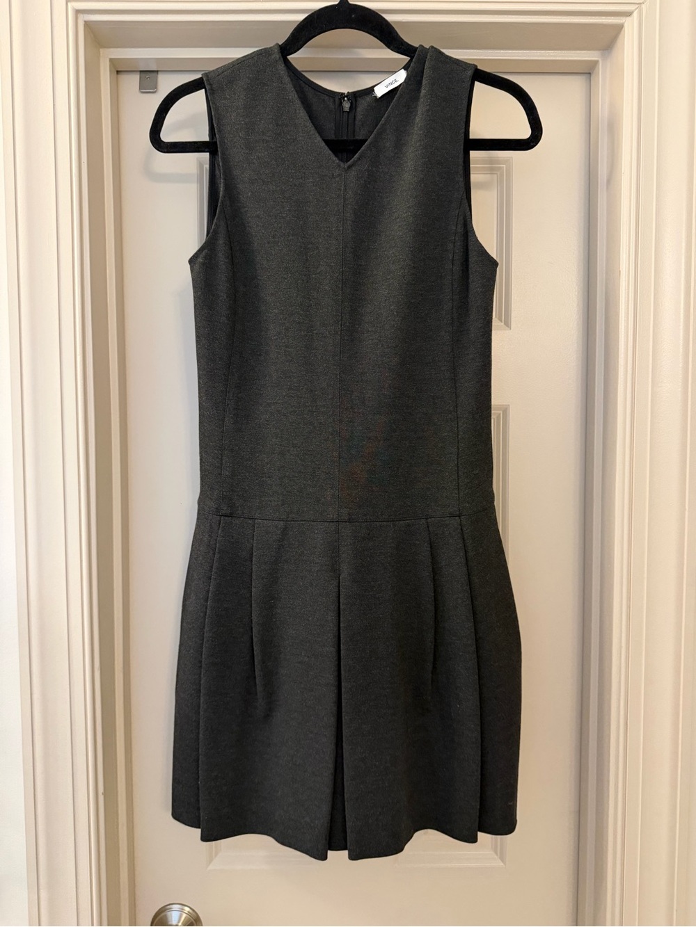 Vince Charcoal Gray School Girl Sleeveless V-Neck Knit Pleated Mini Dress